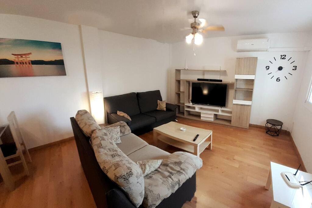 4F, Aire Acondic, 80M2, 2 Dormitorios, 4 Huespedes, Wifi Gratis La Linea de la Concepcion Bagian luar foto
