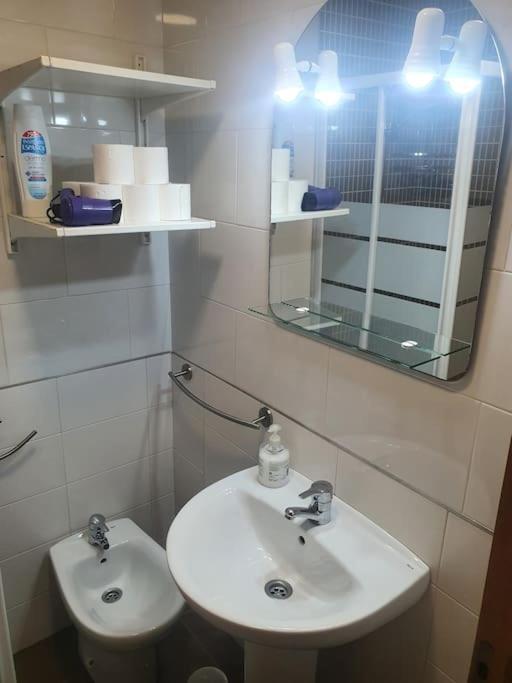 4F, Aire Acondic, 80M2, 2 Dormitorios, 4 Huespedes, Wifi Gratis La Linea de la Concepcion Bagian luar foto