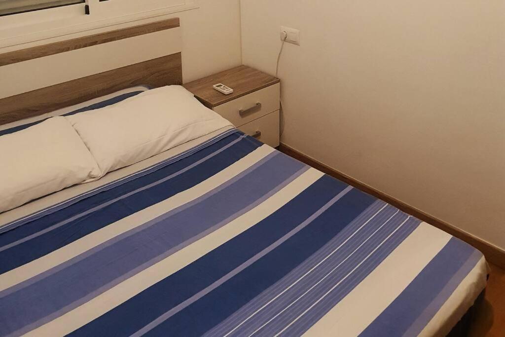 4F, Aire Acondic, 80M2, 2 Dormitorios, 4 Huespedes, Wifi Gratis La Linea de la Concepcion Bagian luar foto